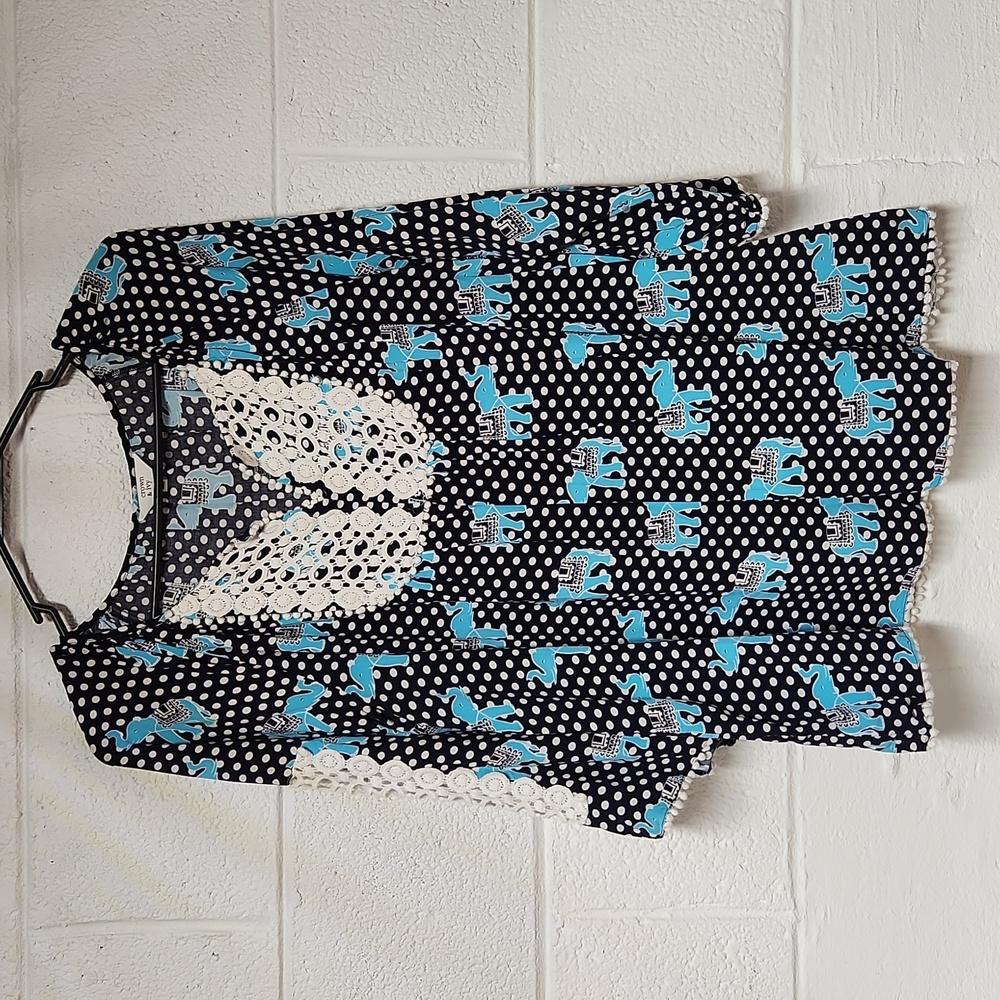 Crown & Ivy 3/4 Sleeve Blouse